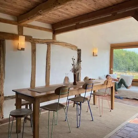 펜션 Charming Normandy Cottages
