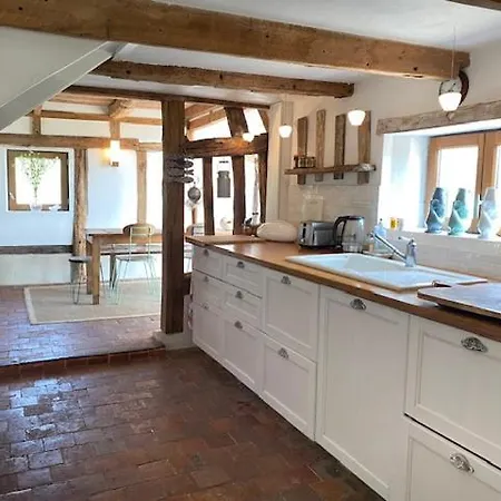 Charming Normandy Cottages Saint-Gâtien-des-Bois